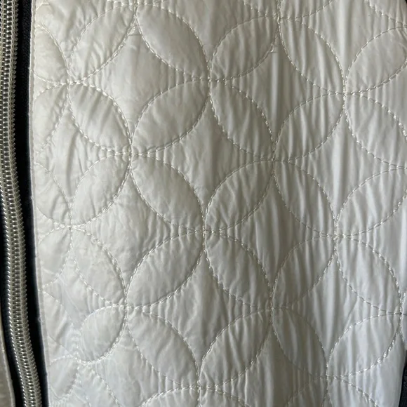 Sunice Lightweight Performance Hooded Jacket- Golf - Picture 4 of 6